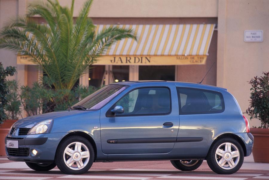  Renault Clio 3-Door 2001 года  (фото 55 из 58)